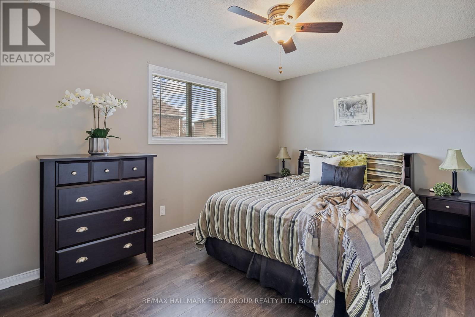 676 FROBISHER COURT Image 24