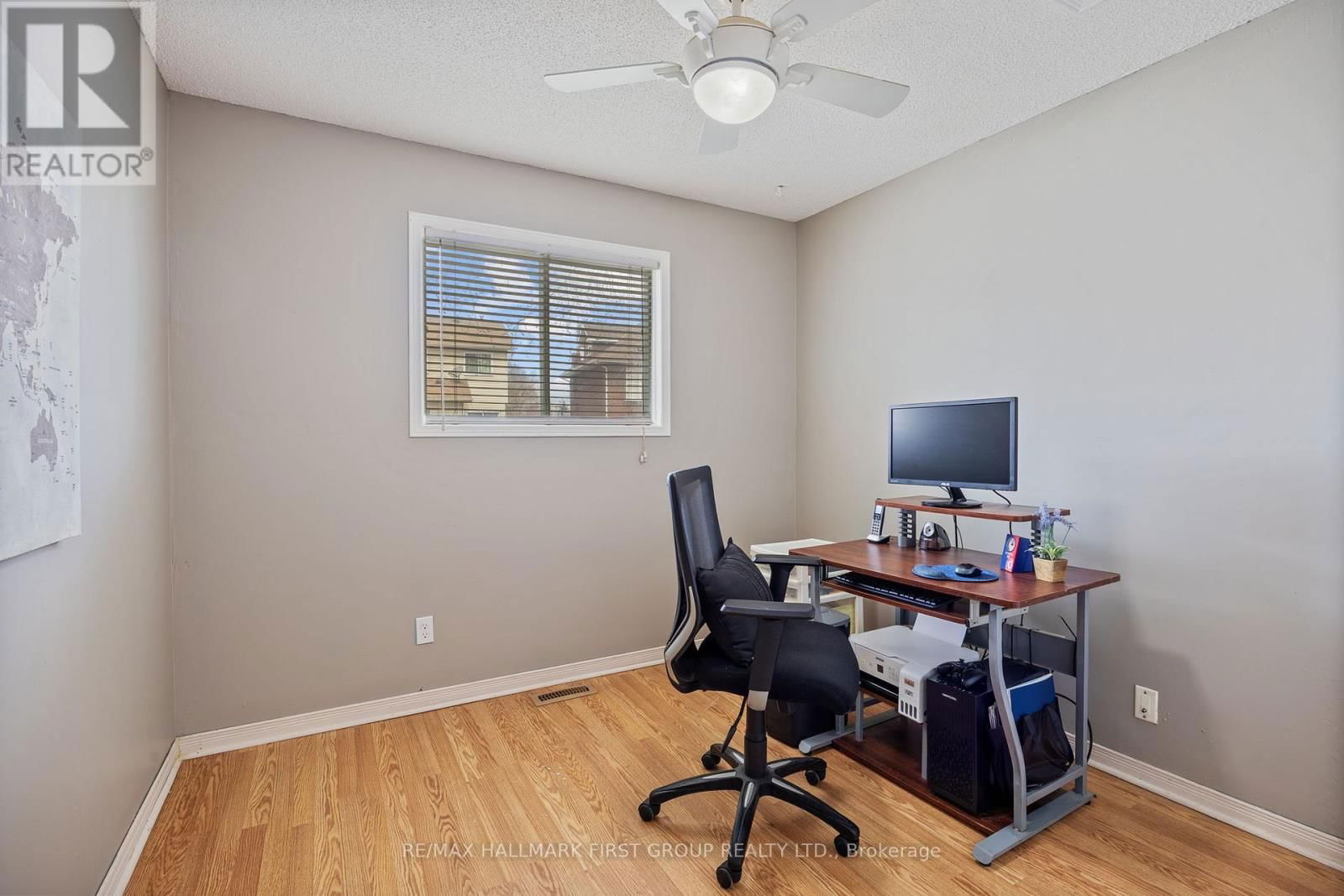 676 FROBISHER COURT Image 26