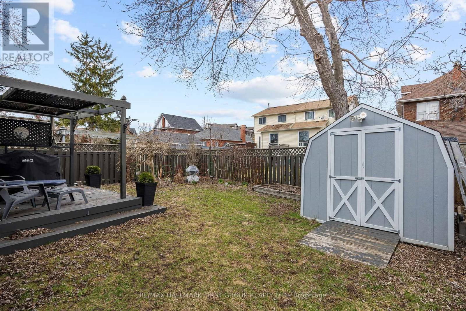 676 FROBISHER COURT Image 38