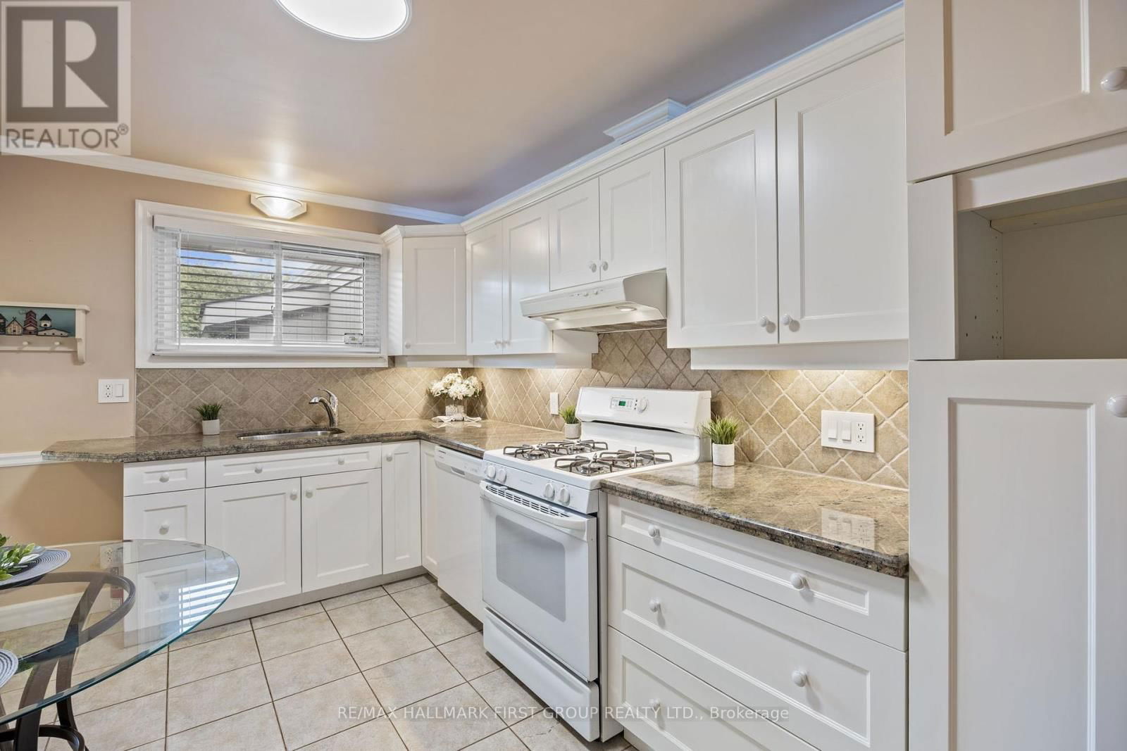 526 JULIANA DRIVE Image 17
