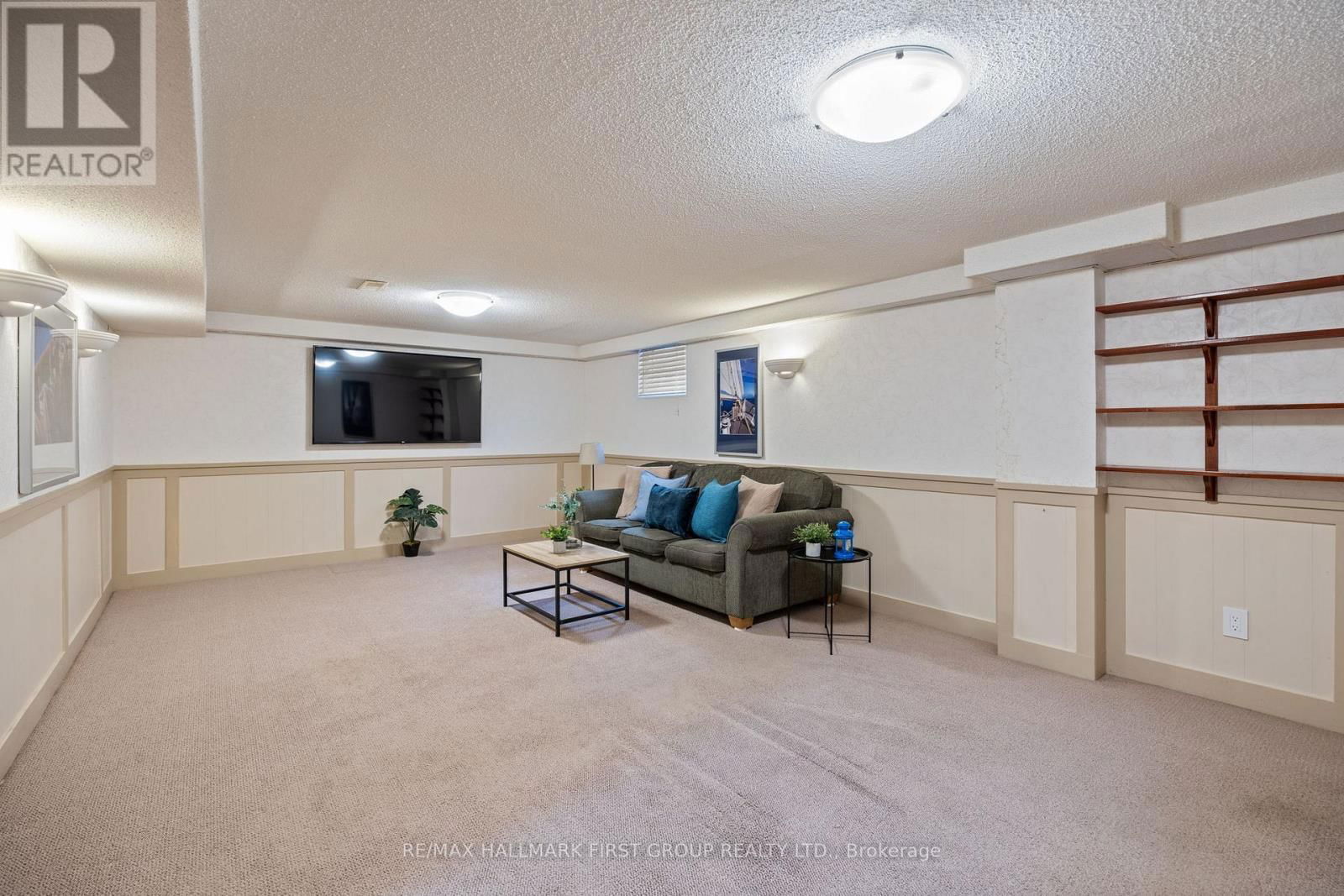 526 JULIANA DRIVE Image 28