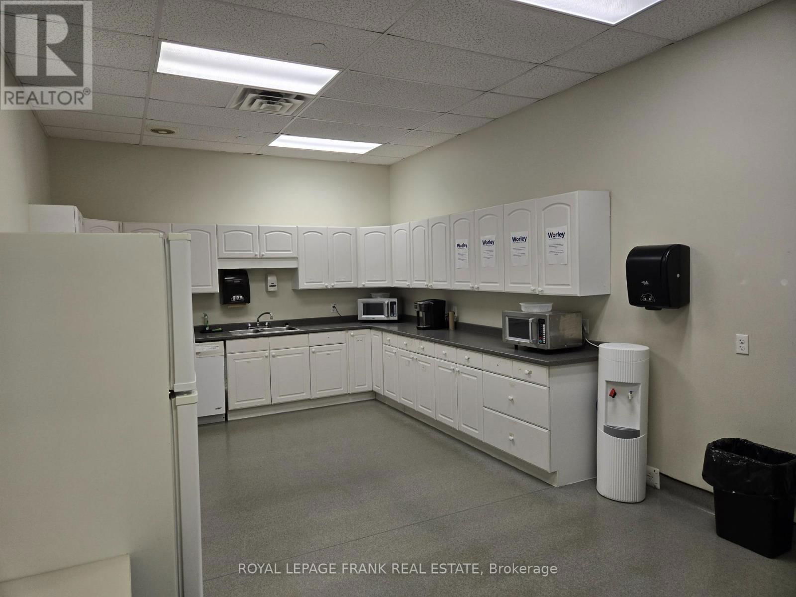 104 - 1100 BENNETT ROAD Image 5