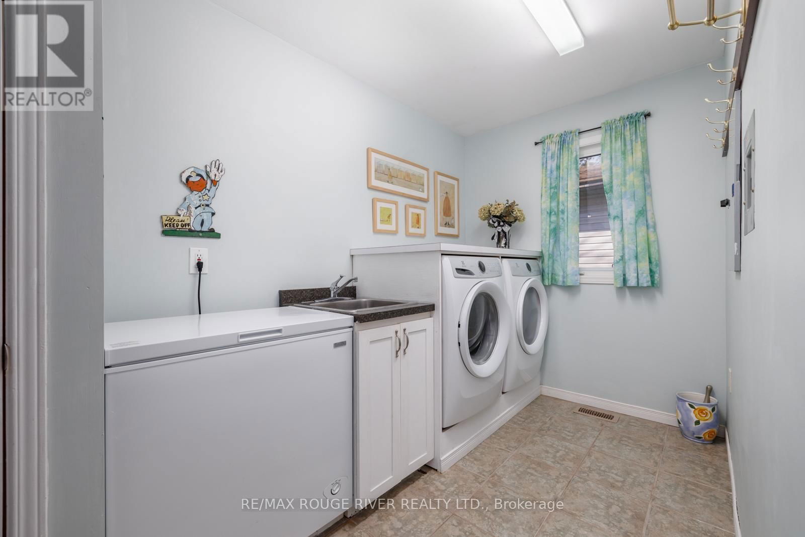 14 - 10126 LONGSAULT ROAD Image 29