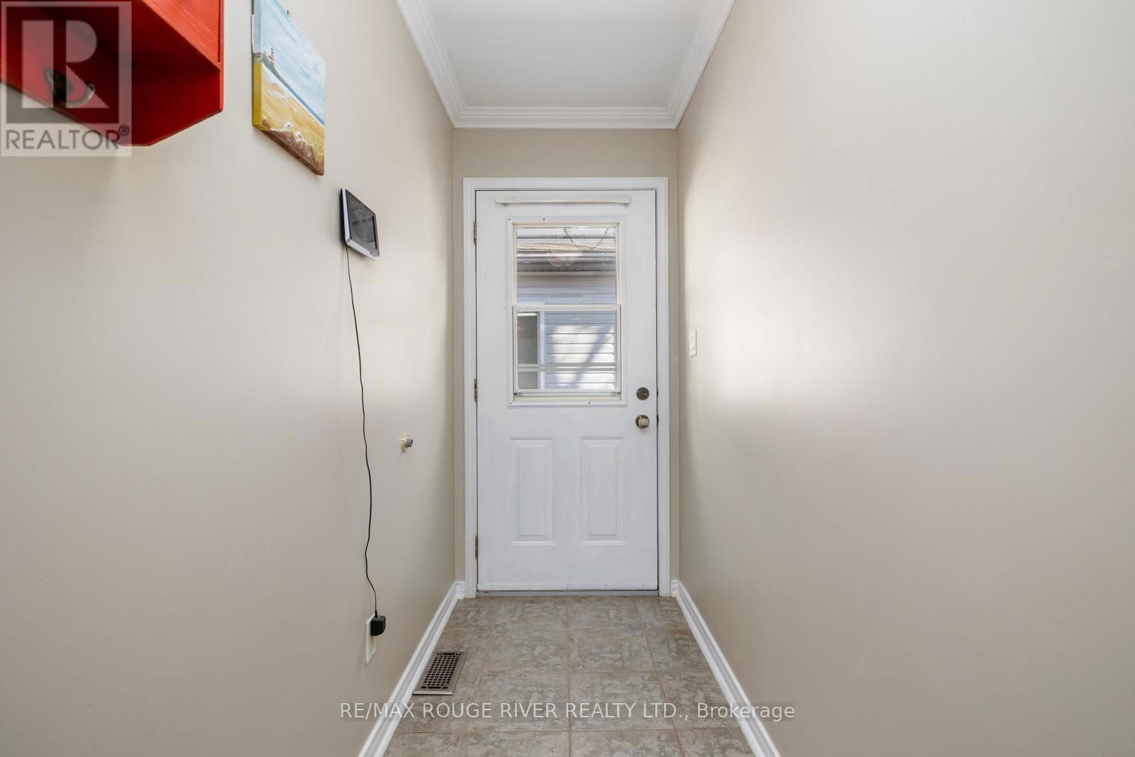 14 - 10126 LONGSAULT ROAD Image 31