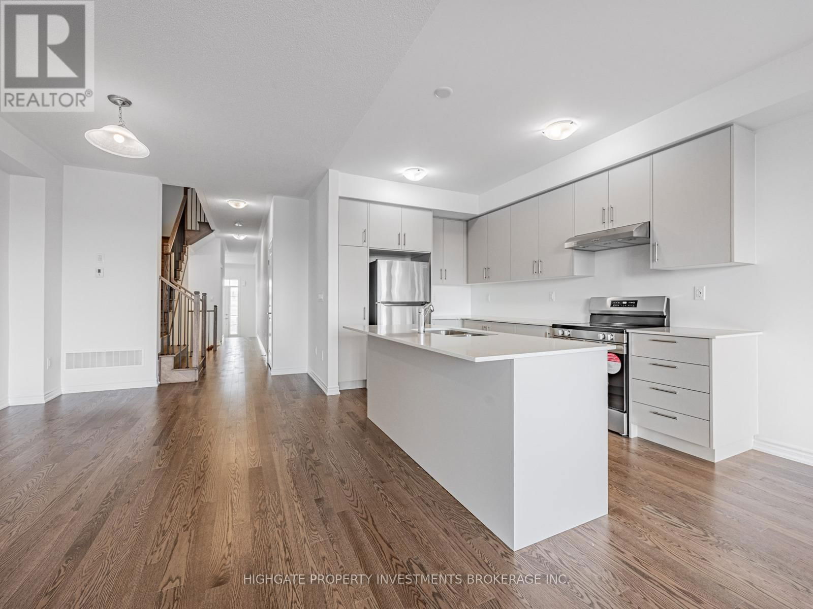 71 REIGATE AVENUE Image 10