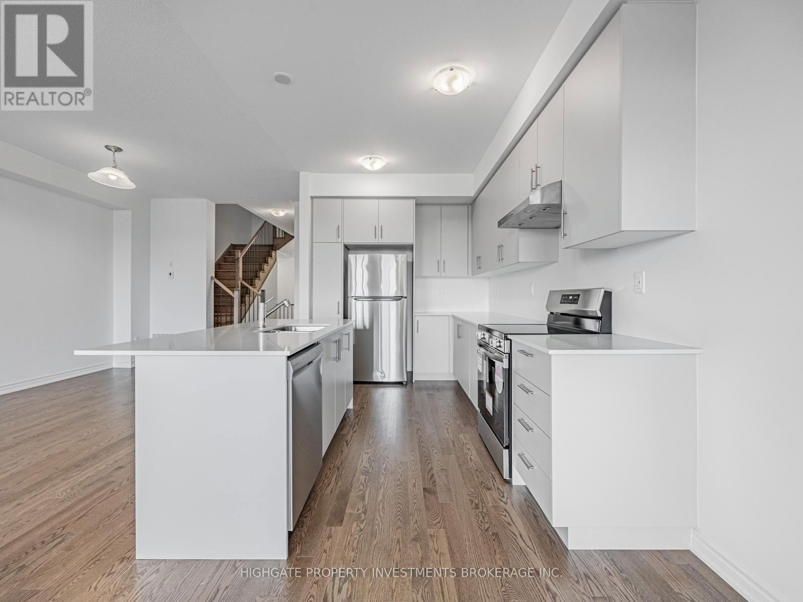 71 REIGATE AVENUE Image 11