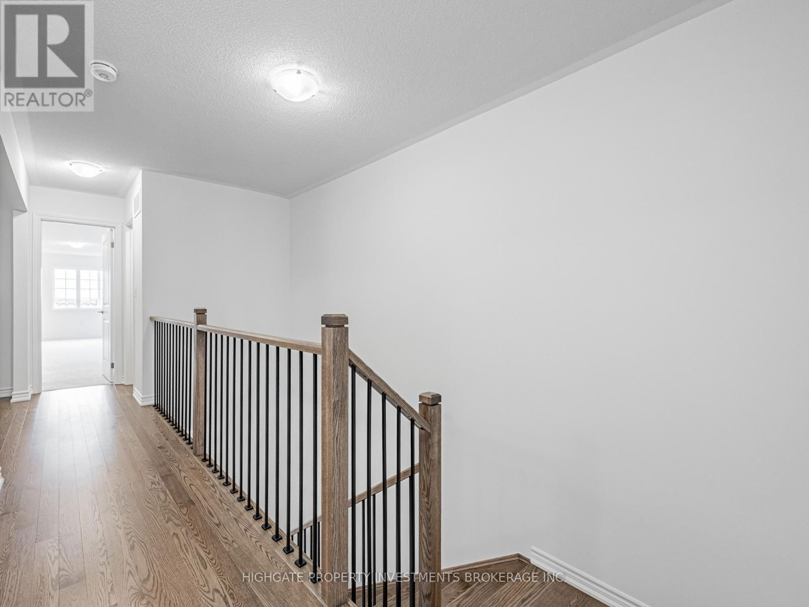 71 REIGATE AVENUE Image 17