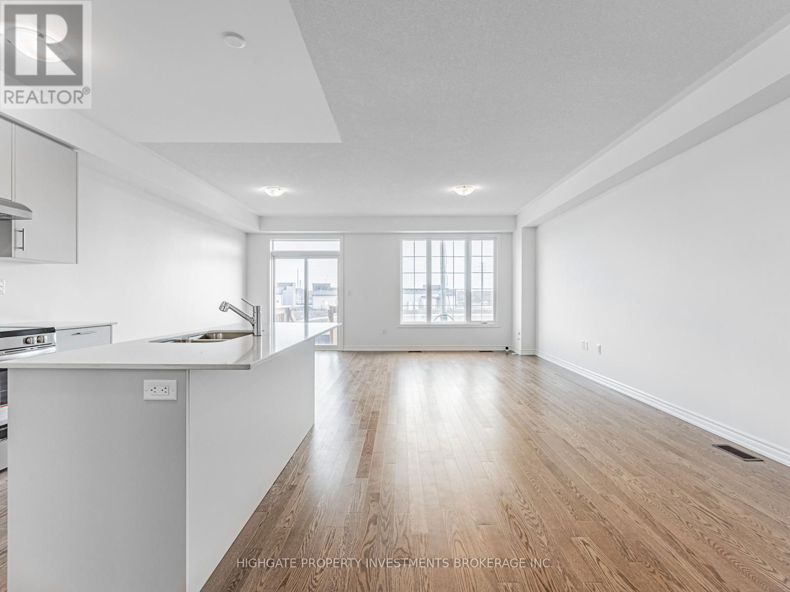 71 REIGATE AVENUE Image 5