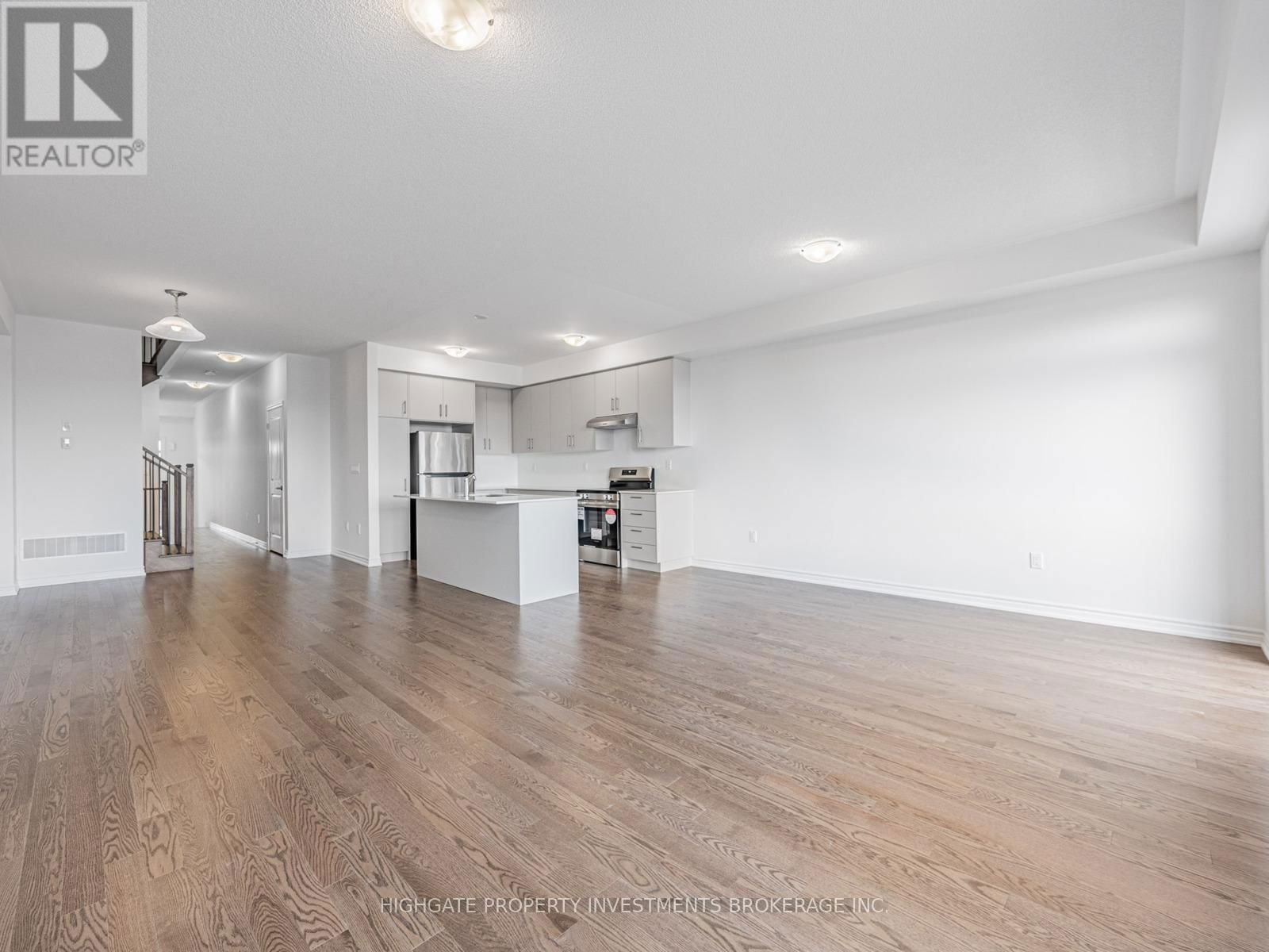 71 REIGATE AVENUE Image 8