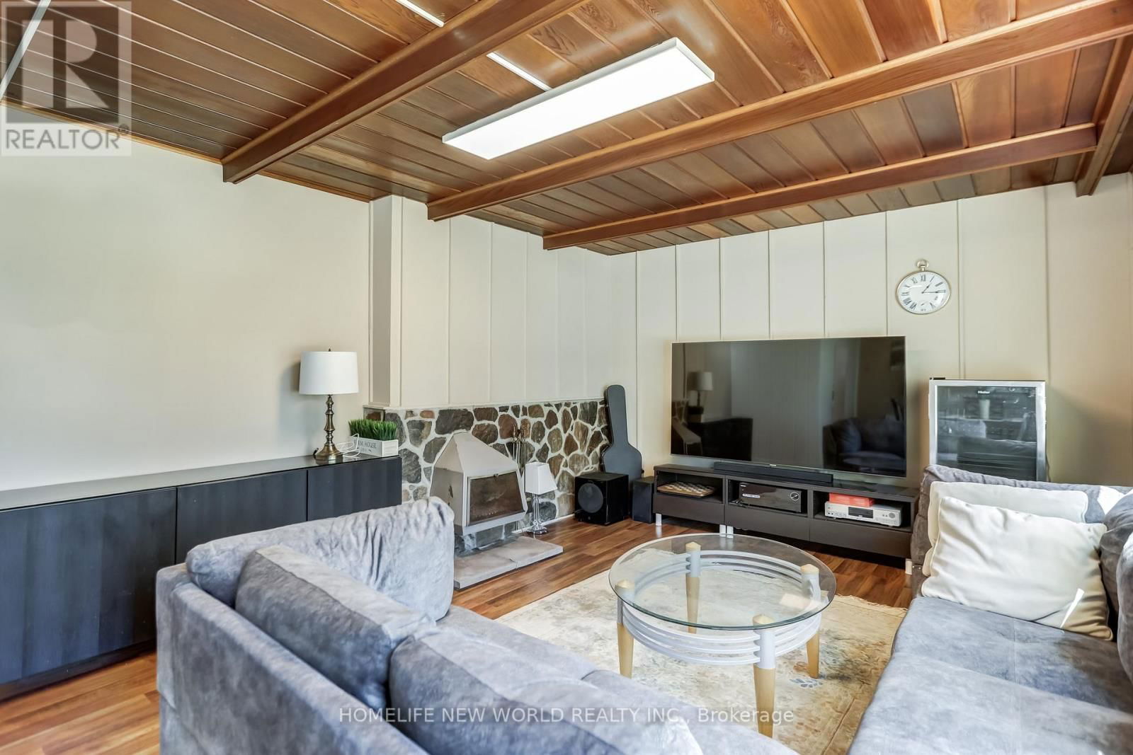 9 LADYSBRIDGE DRIVE Image 10