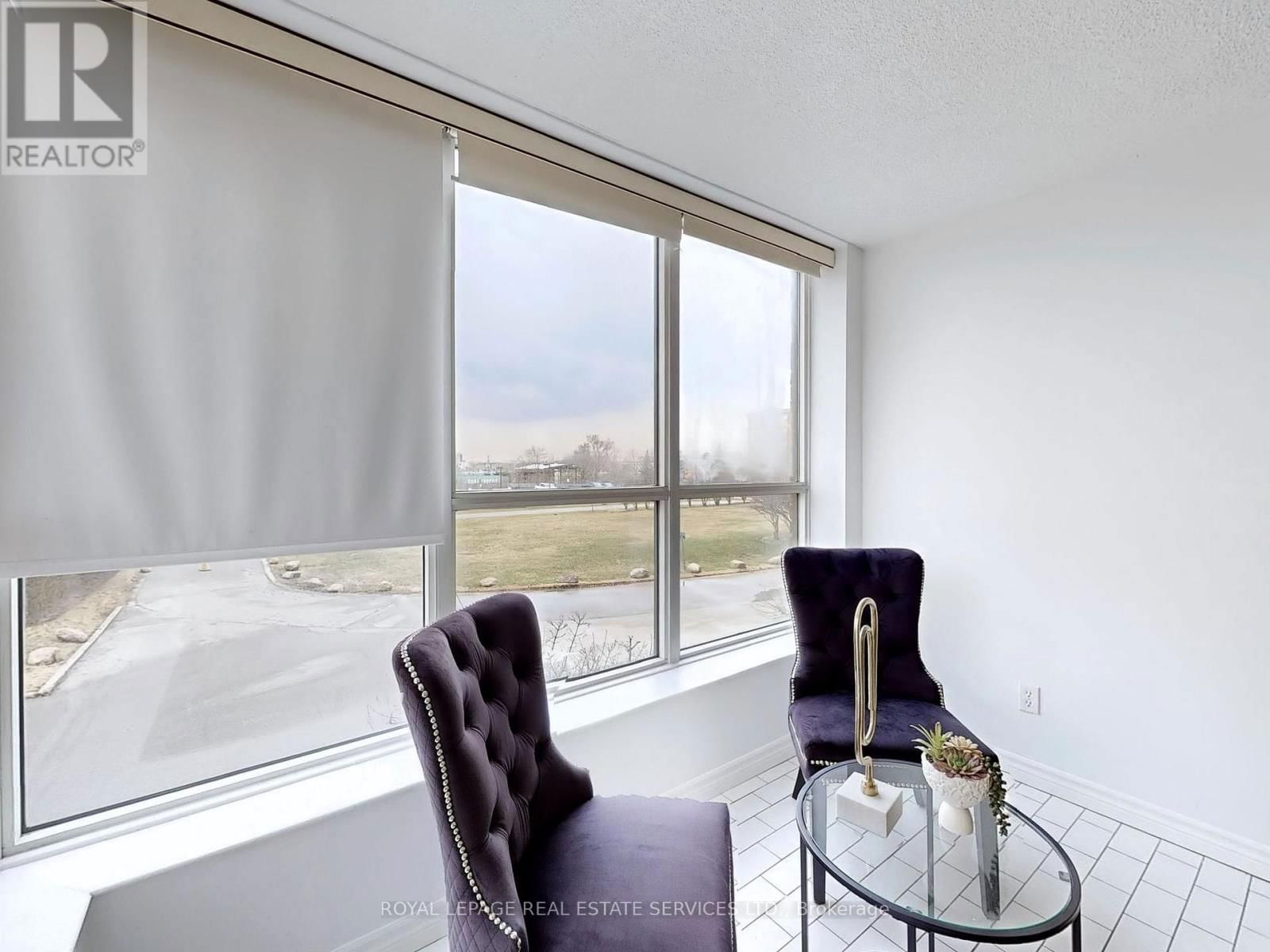 213 - 330 MCCOWAN ROAD Image 10