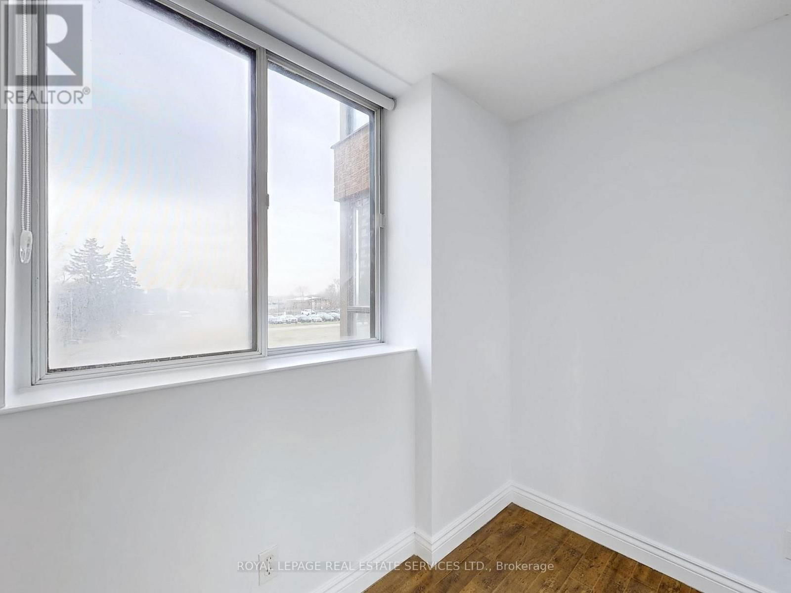 213 - 330 MCCOWAN ROAD Image 20