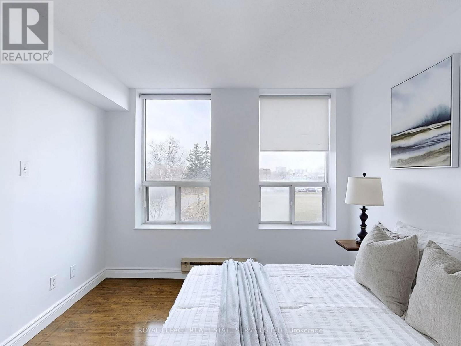 213 - 330 MCCOWAN ROAD Image 28