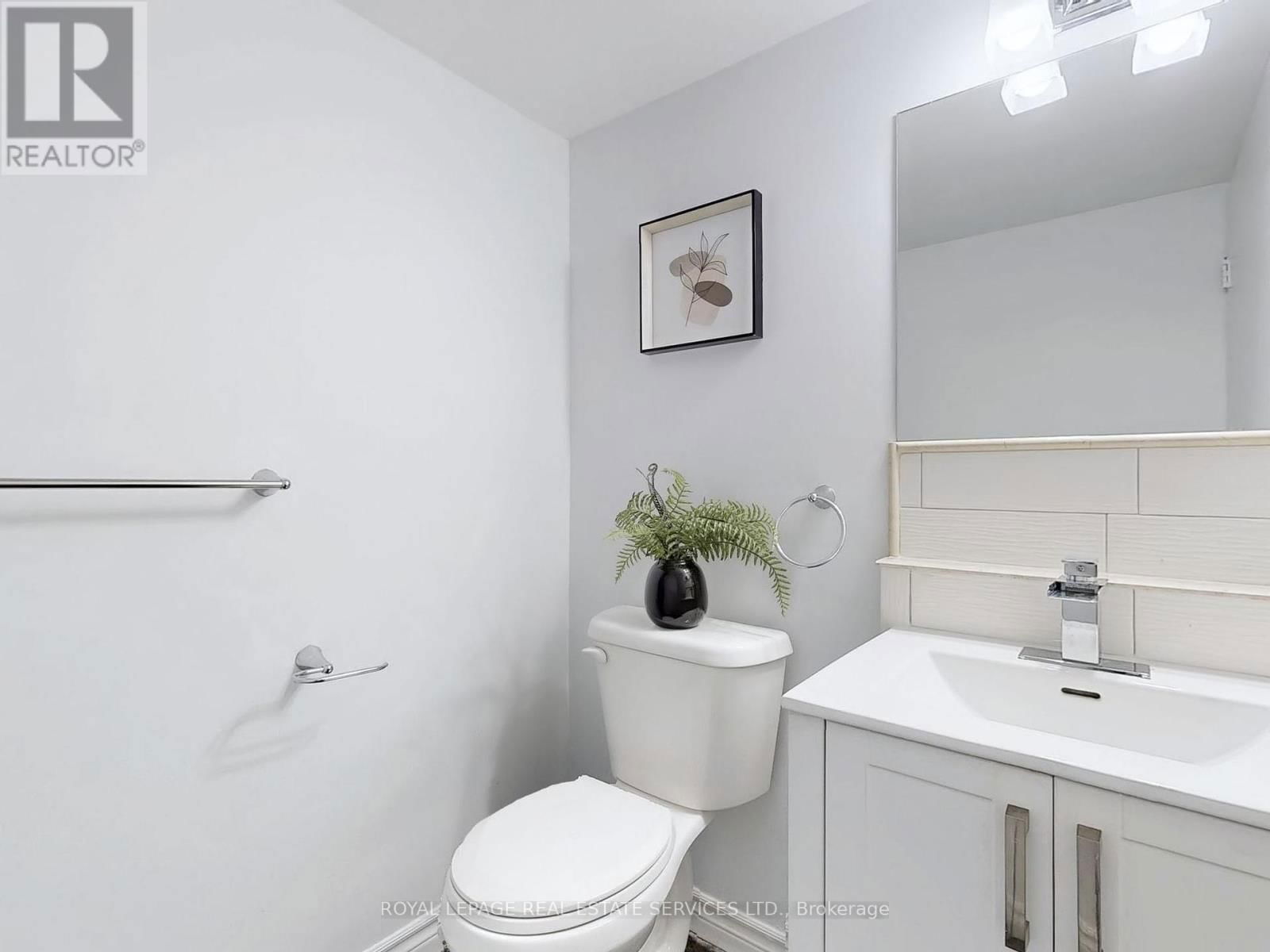 213 - 330 MCCOWAN ROAD Image 29