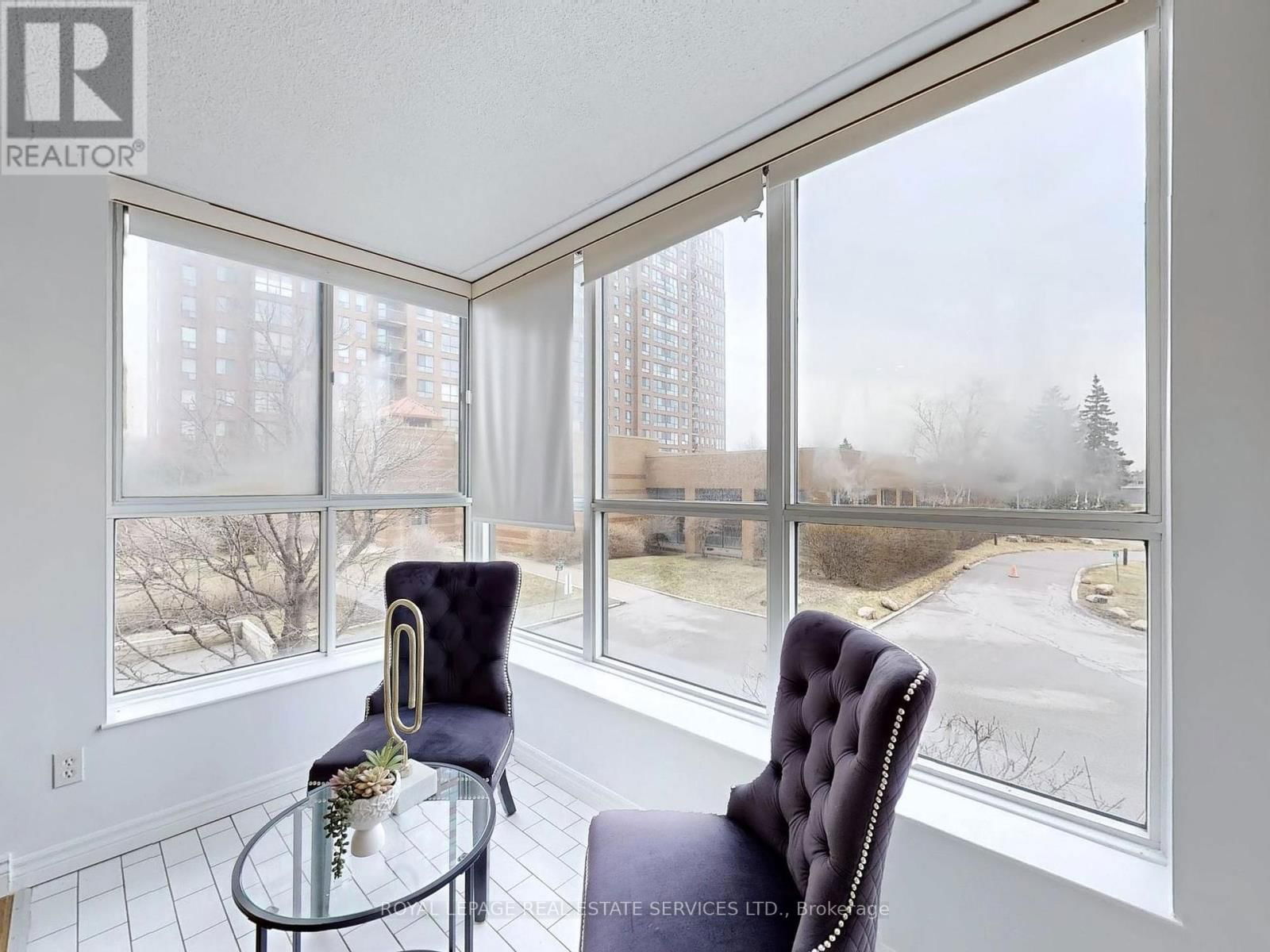 213 - 330 MCCOWAN ROAD Image 9
