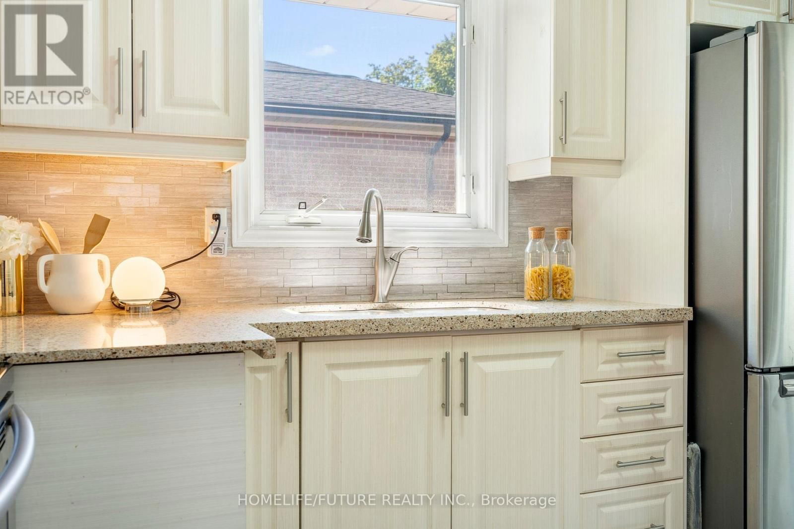 25 PEKING ROAD Image 10