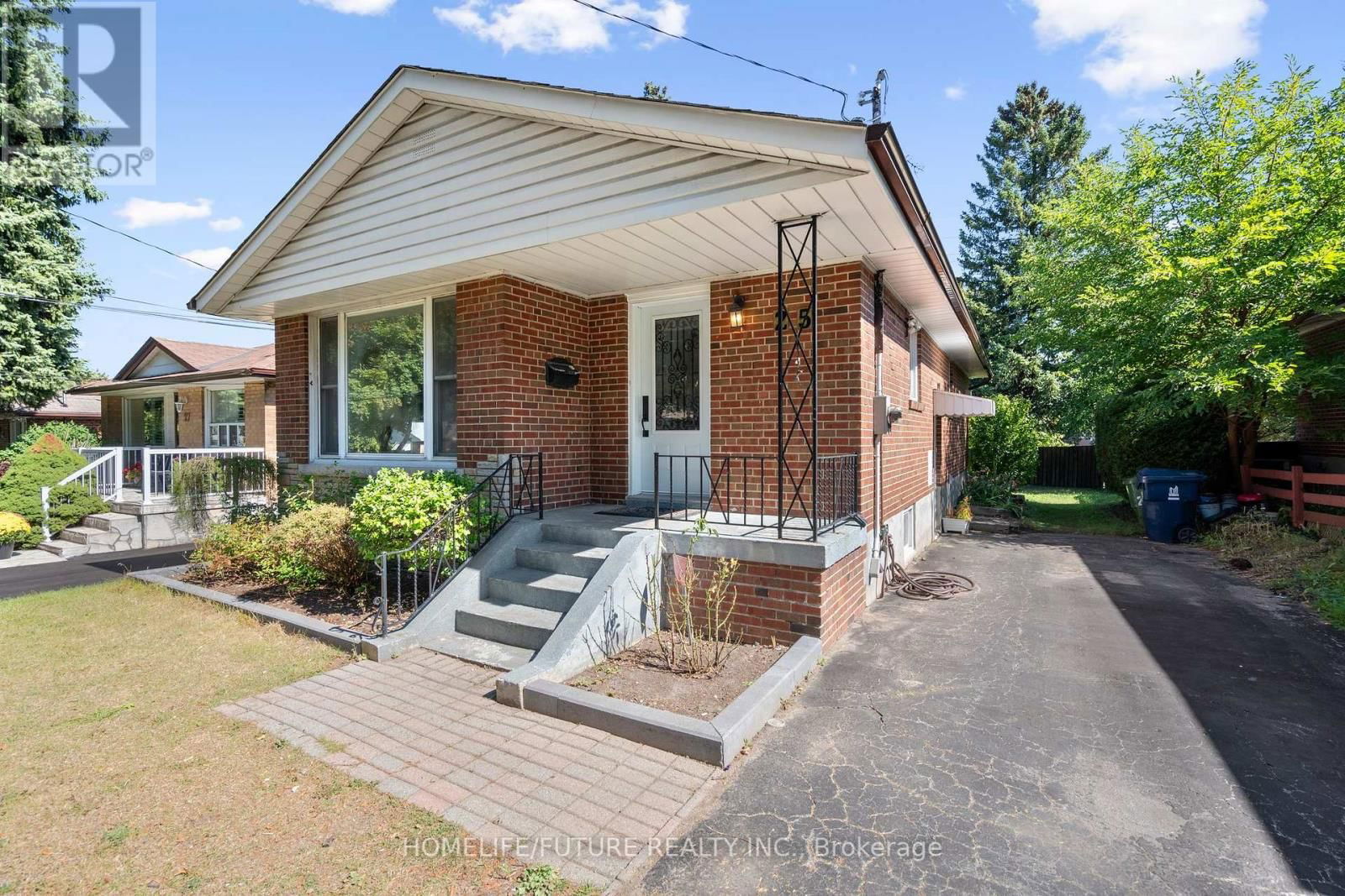 25 PEKING ROAD Image 2