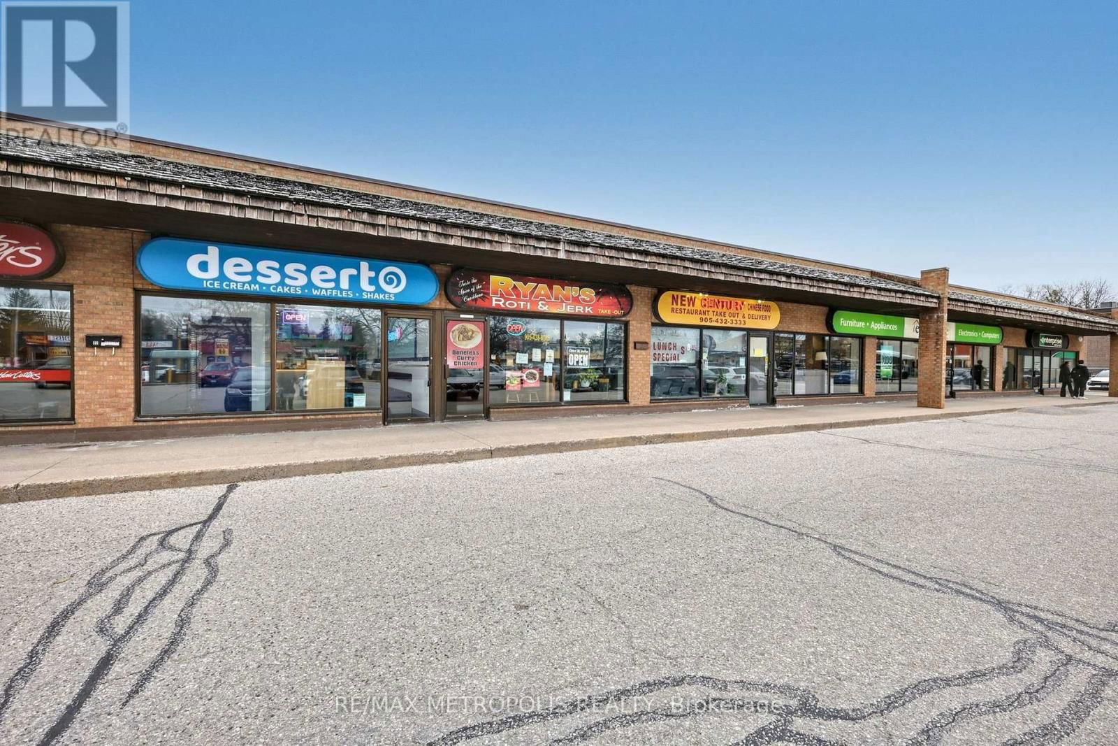 F5 - 1051 SIMCOE STREET NORTH Image 2
