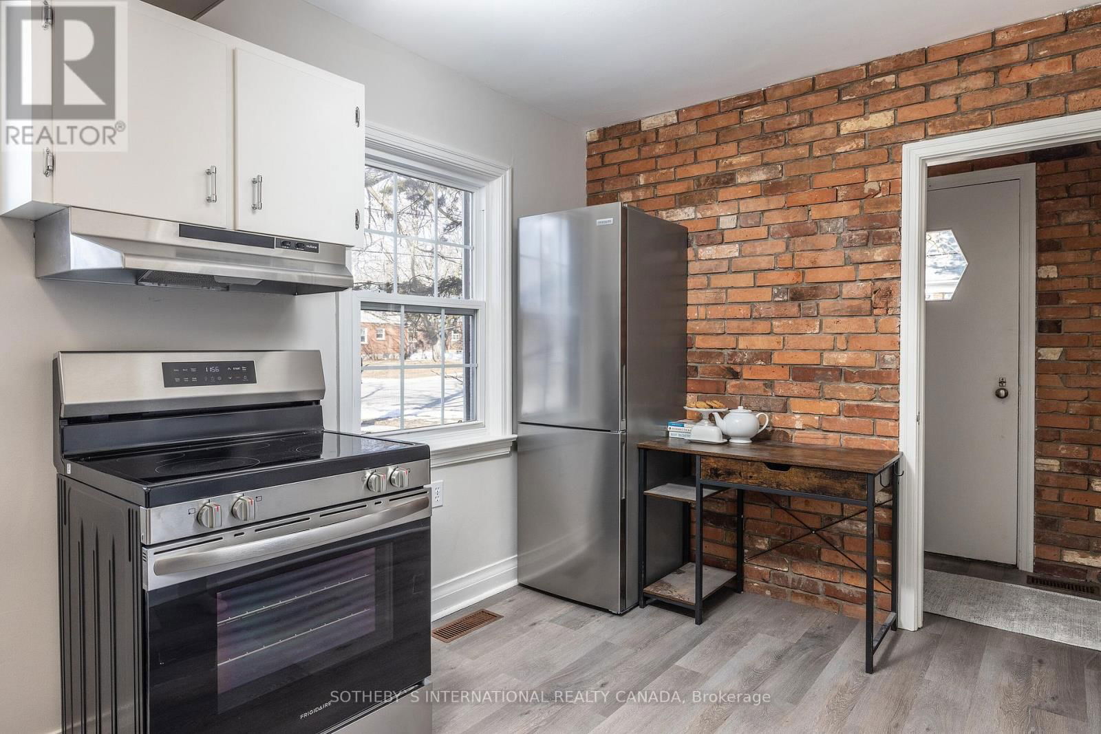 33 SOUTHMEAD ROAD Image 21