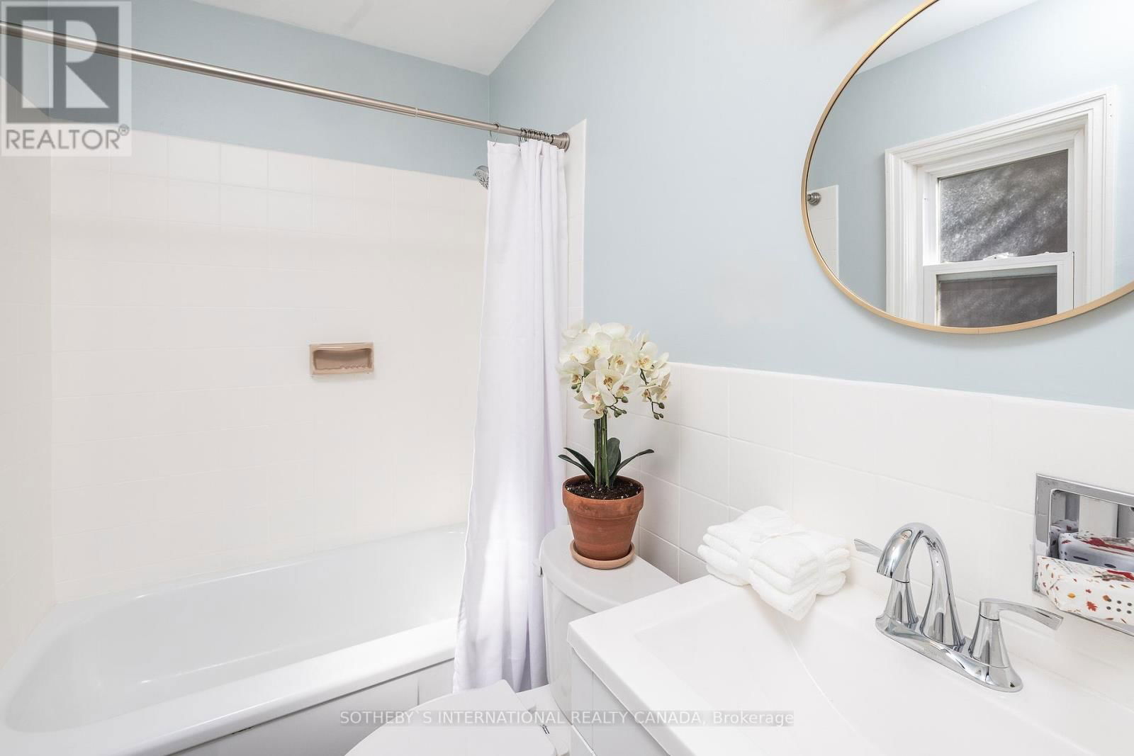 33 SOUTHMEAD ROAD Image 25