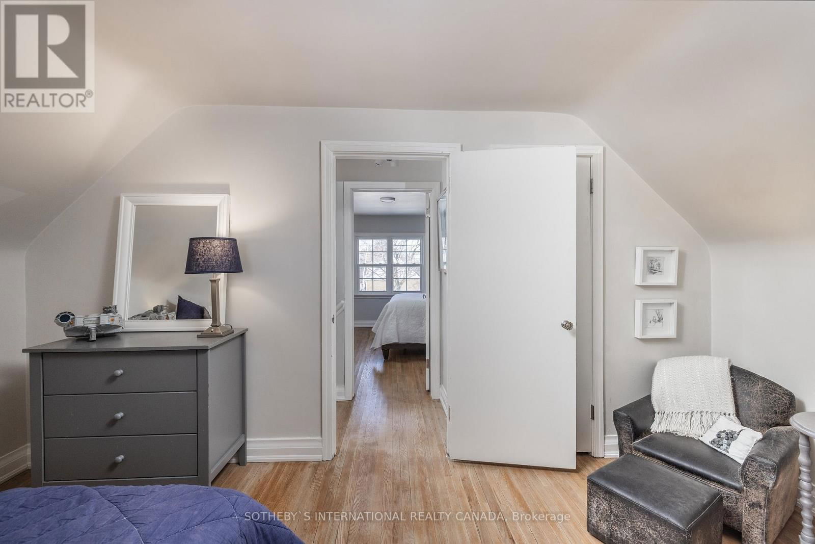 33 SOUTHMEAD ROAD Image 31