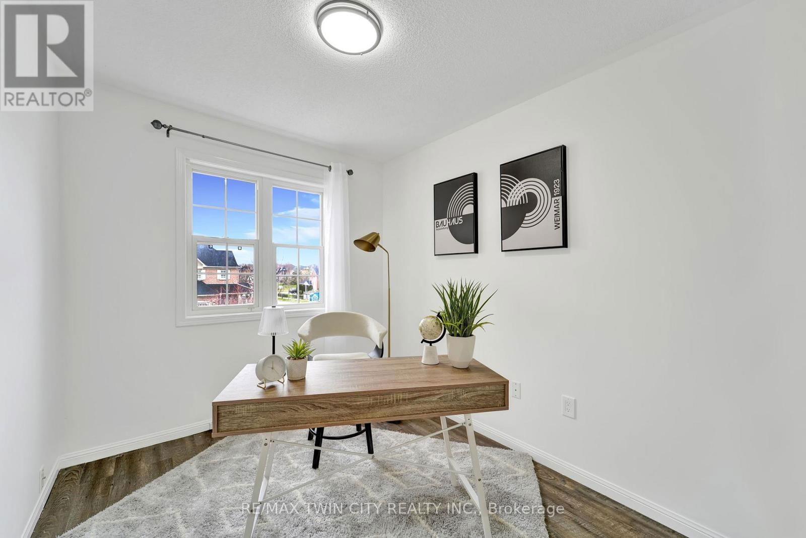 132 KIRKLAND PLACE Image 12