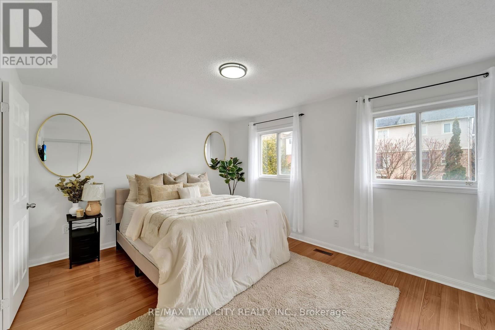 132 KIRKLAND PLACE Image 15