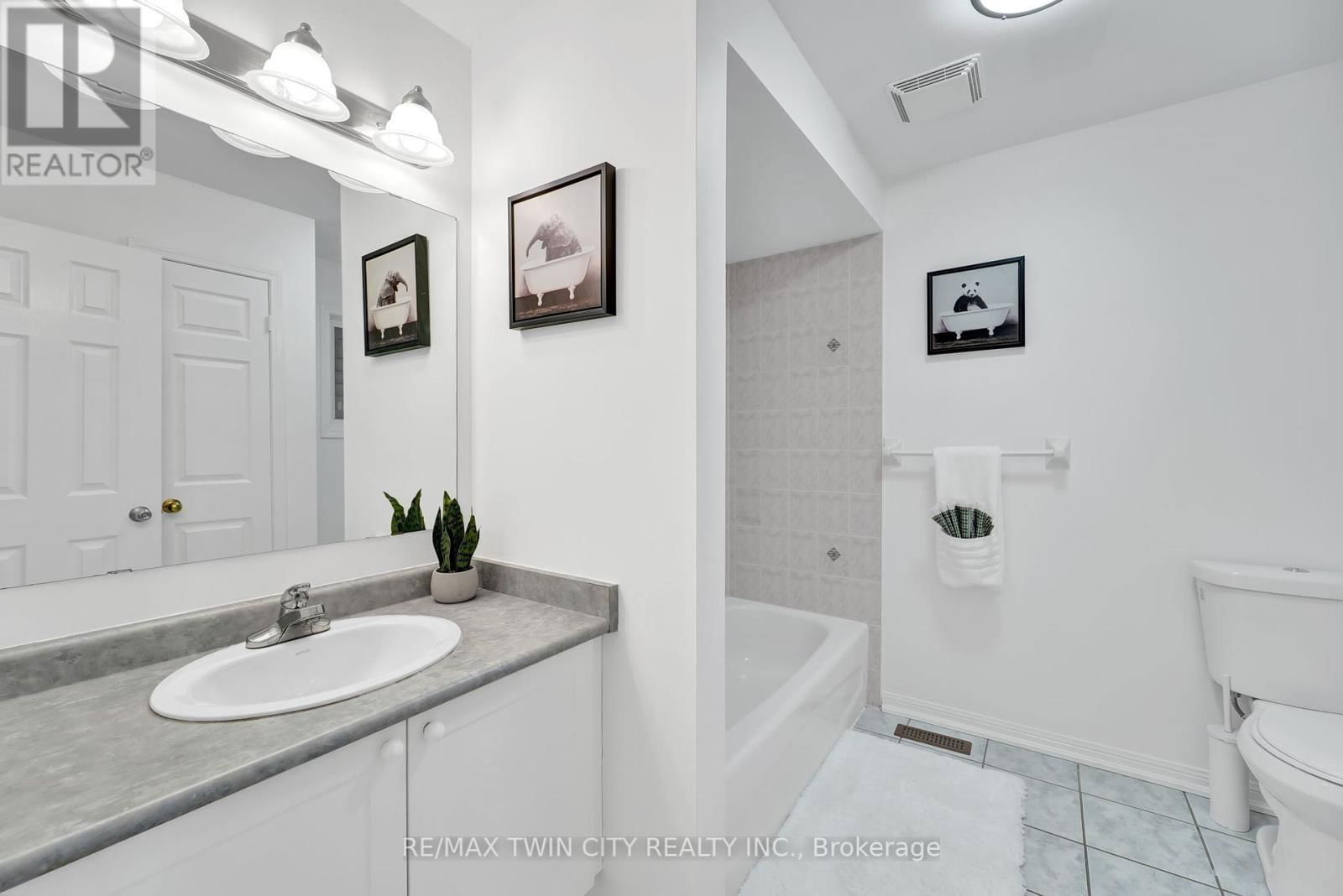 132 KIRKLAND PLACE Image 17