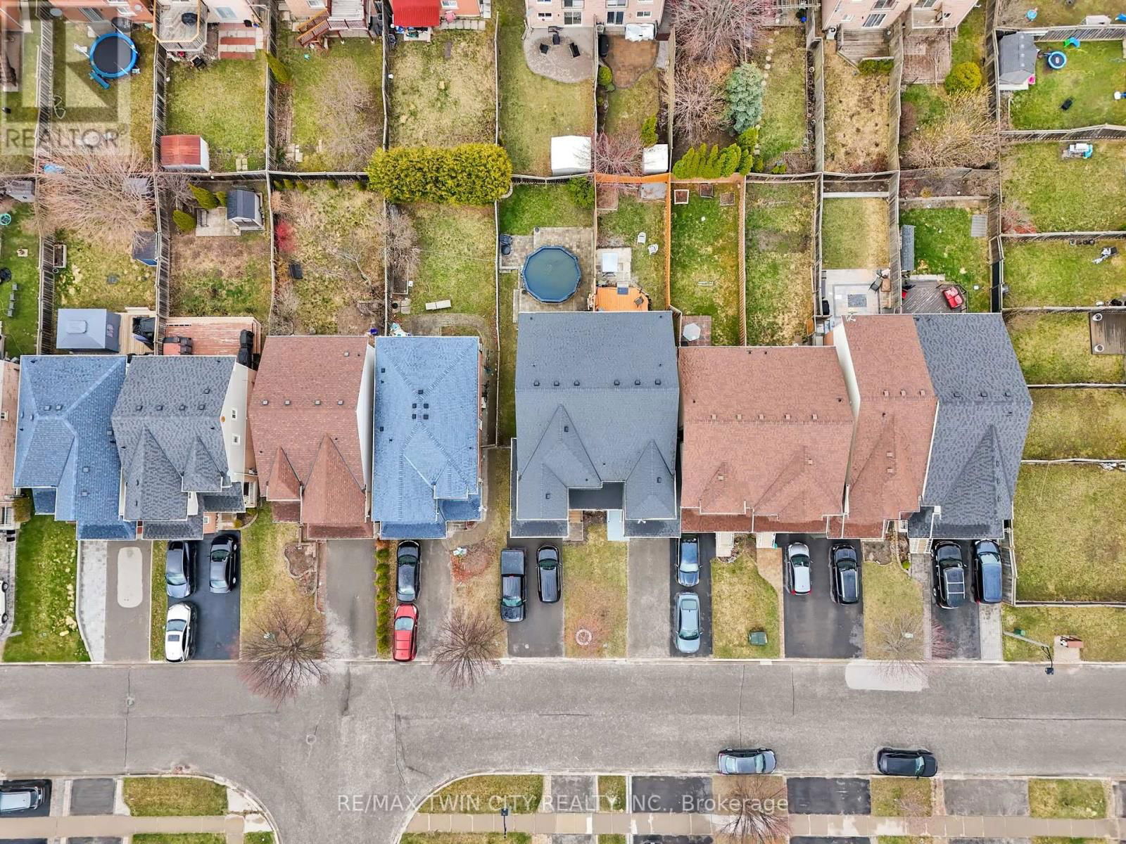 132 KIRKLAND PLACE Image 24