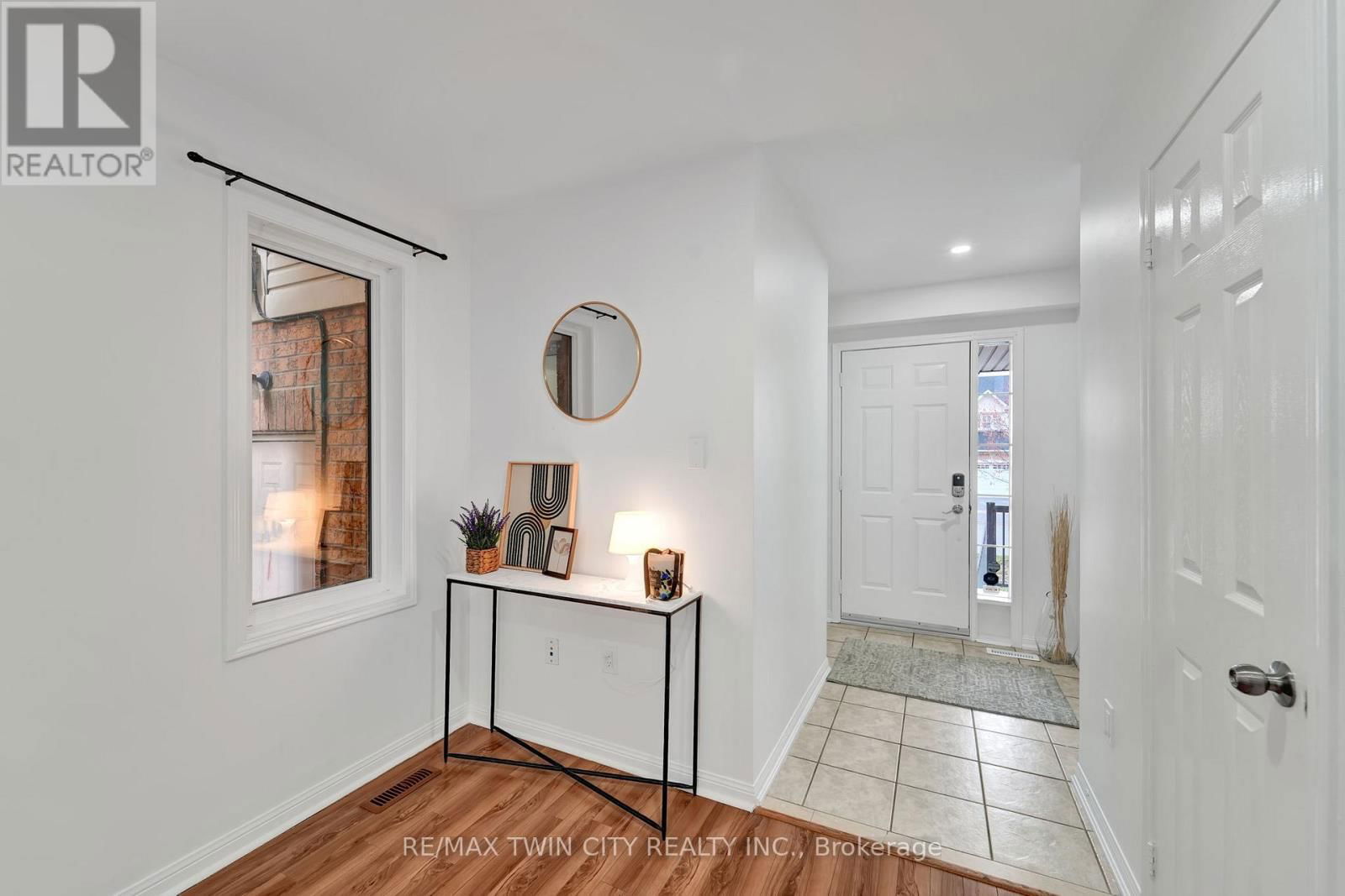132 KIRKLAND PLACE Image 4