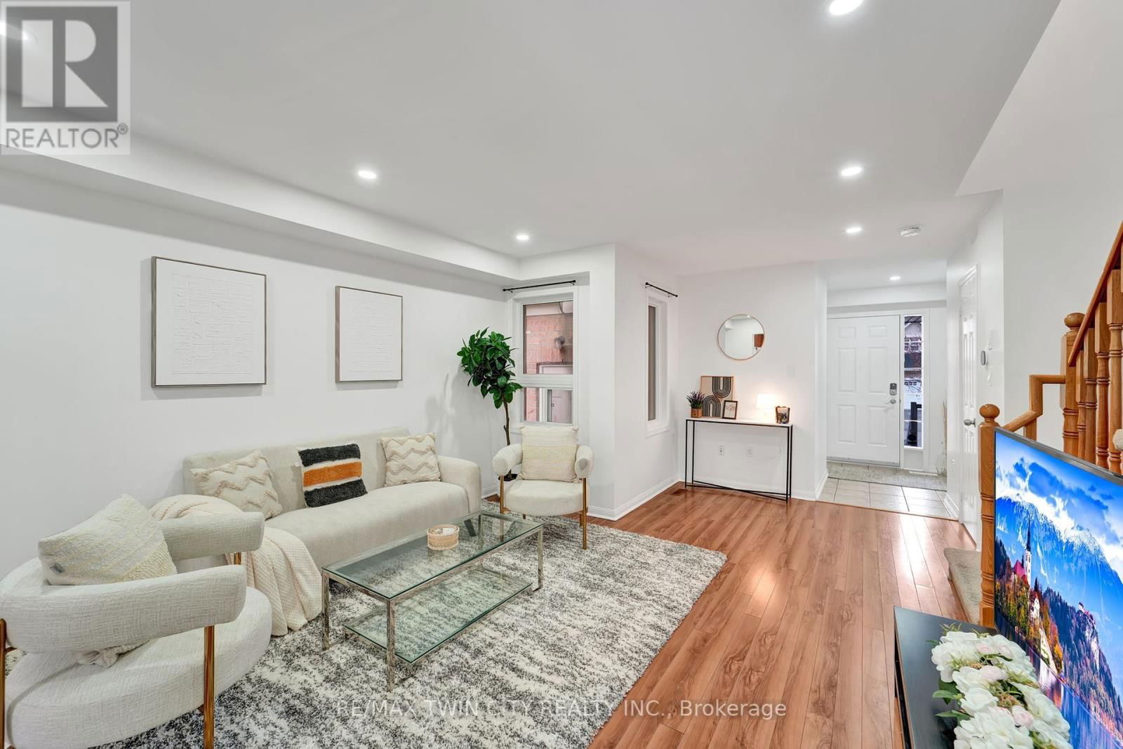 132 KIRKLAND PLACE Image 6