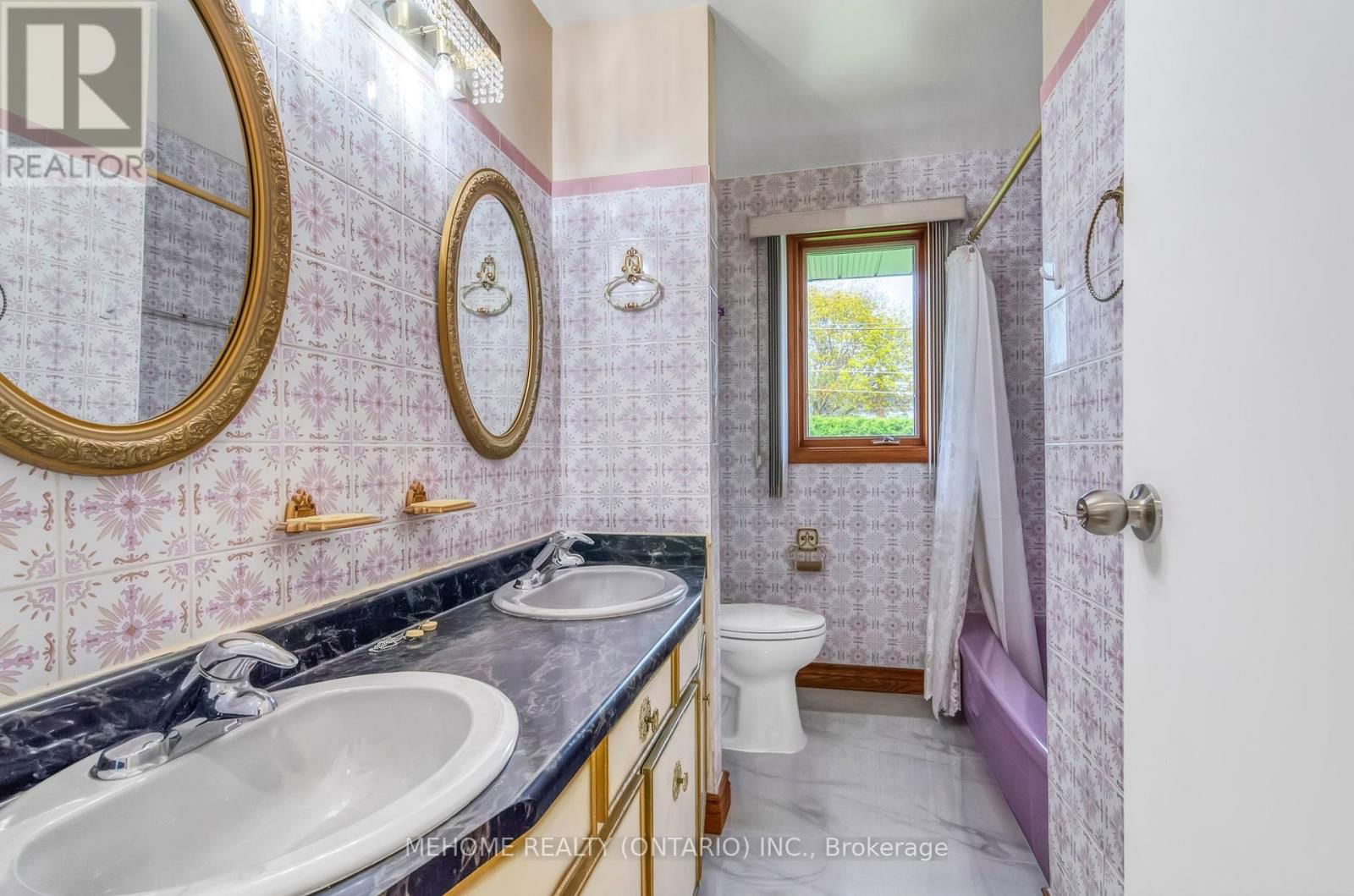 115 HARRIS COURT Image 10