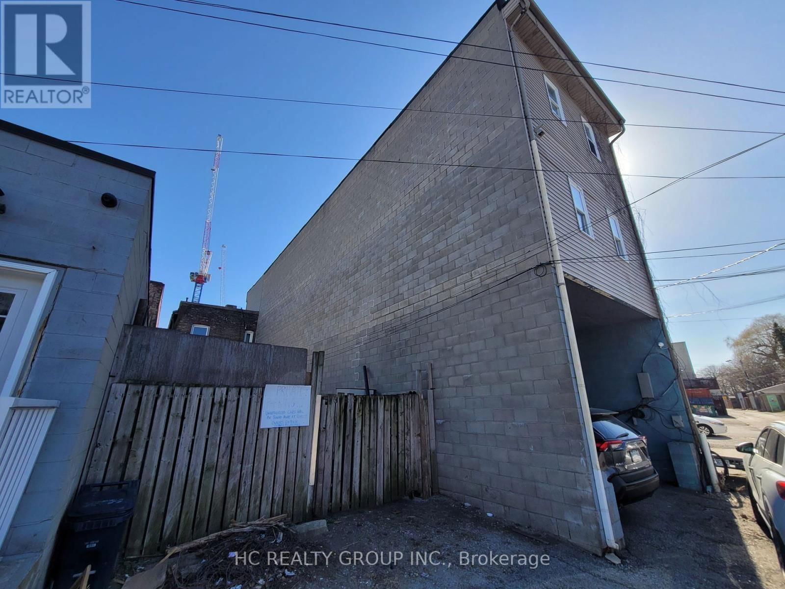 2766 DANFORTH AVENUE Image 2
