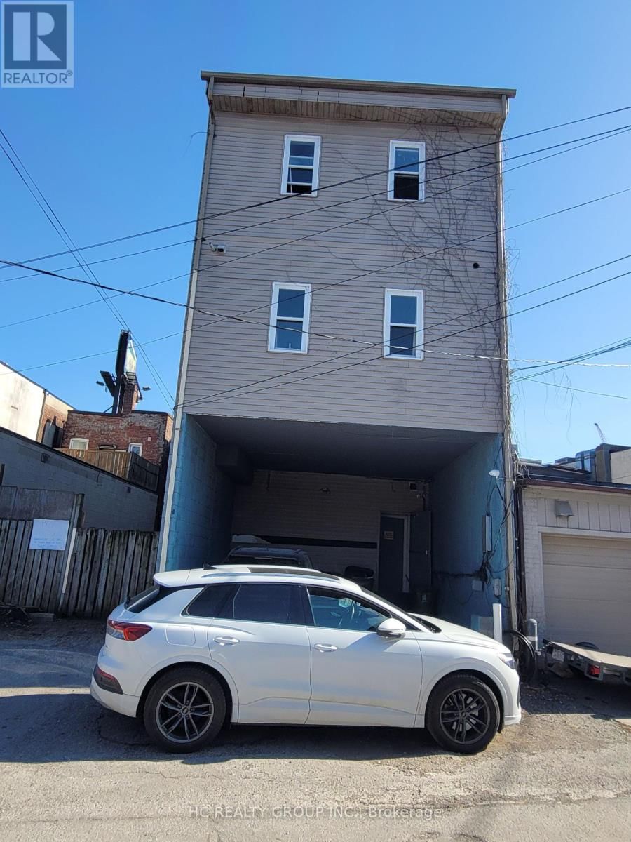 2766 DANFORTH AVENUE Image 3