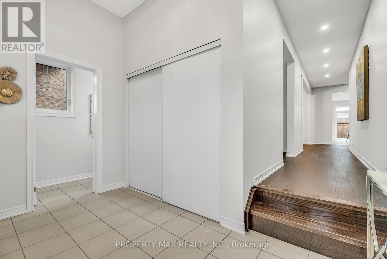 40 BRITANNIA AVENUE EAST Image 2