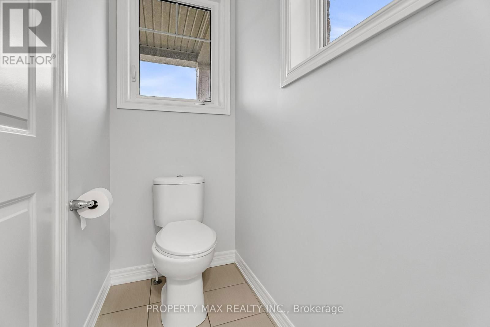 40 BRITANNIA AVENUE EAST Image 27