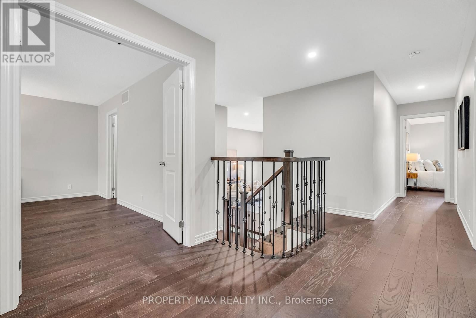 40 BRITANNIA AVENUE EAST Image 29