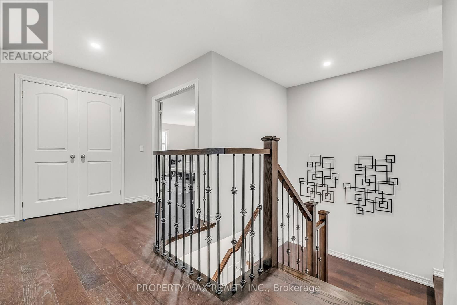 40 BRITANNIA AVENUE EAST Image 30