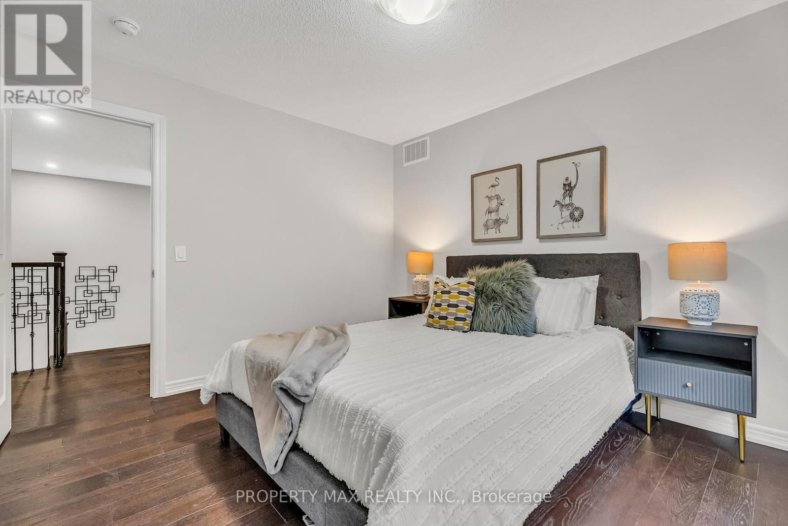 40 BRITANNIA AVENUE EAST Image 43