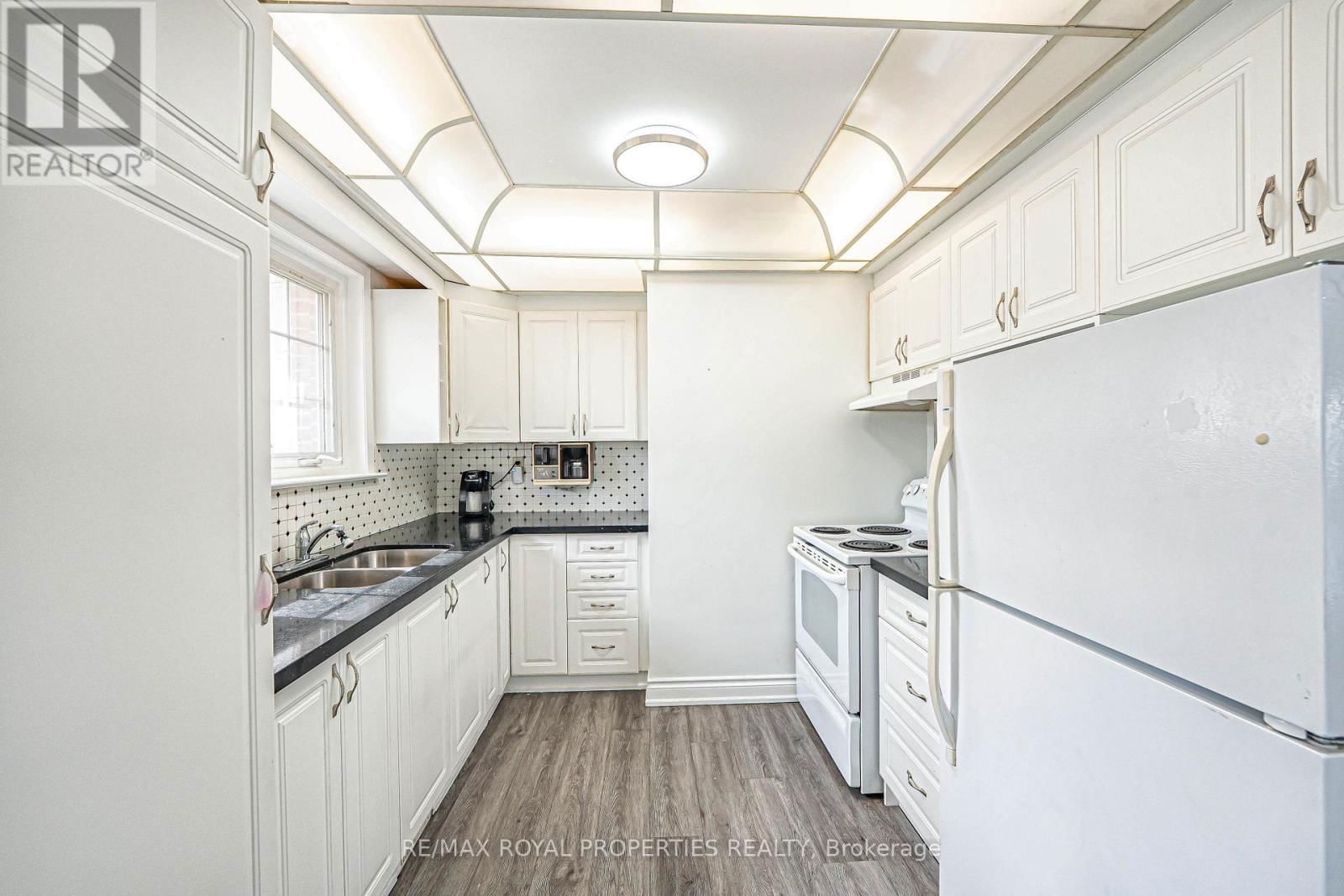 14 SHOREVIEW DRIVE Image 12