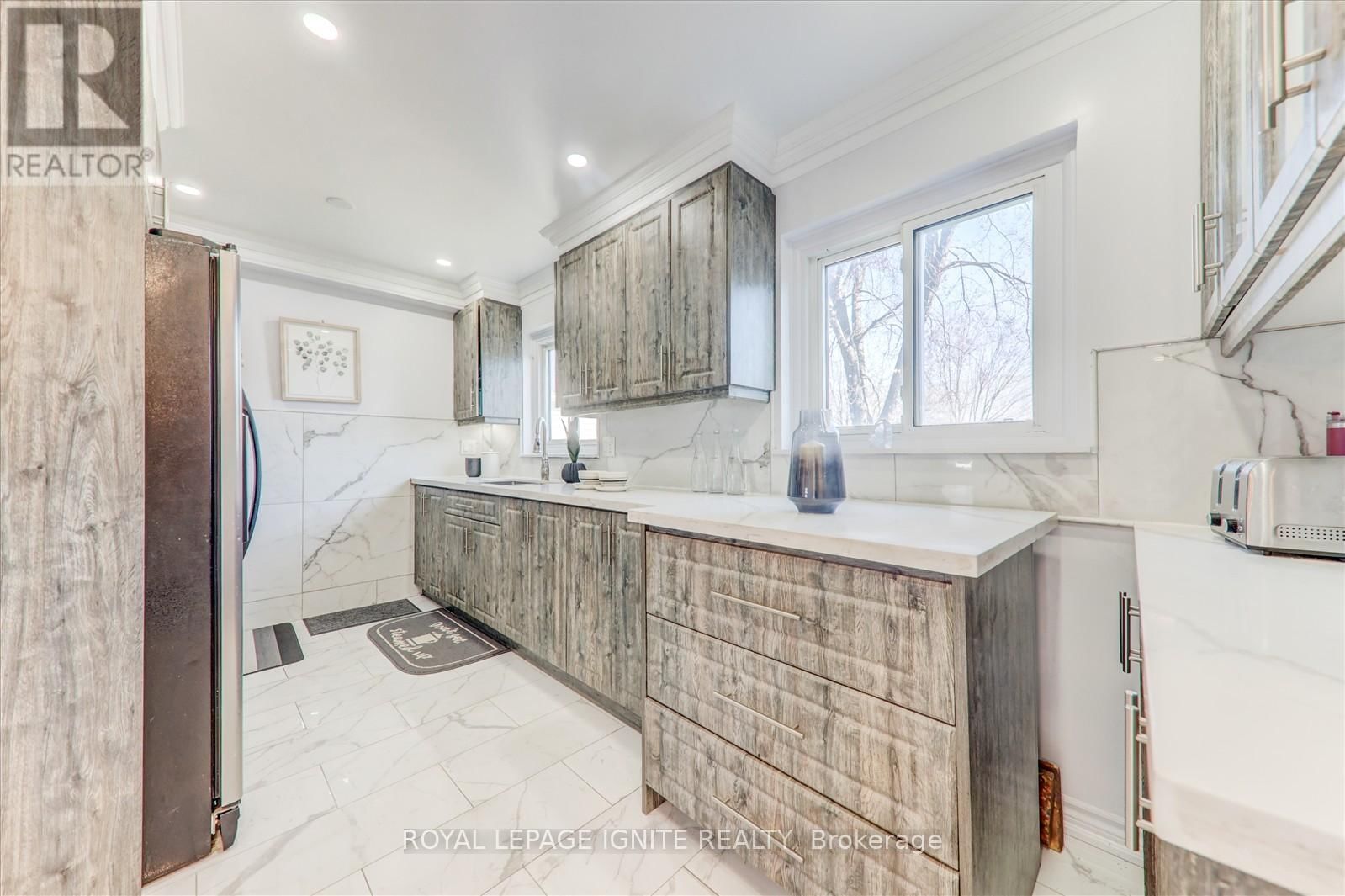 49 DOWSWELL DRIVE Image 11