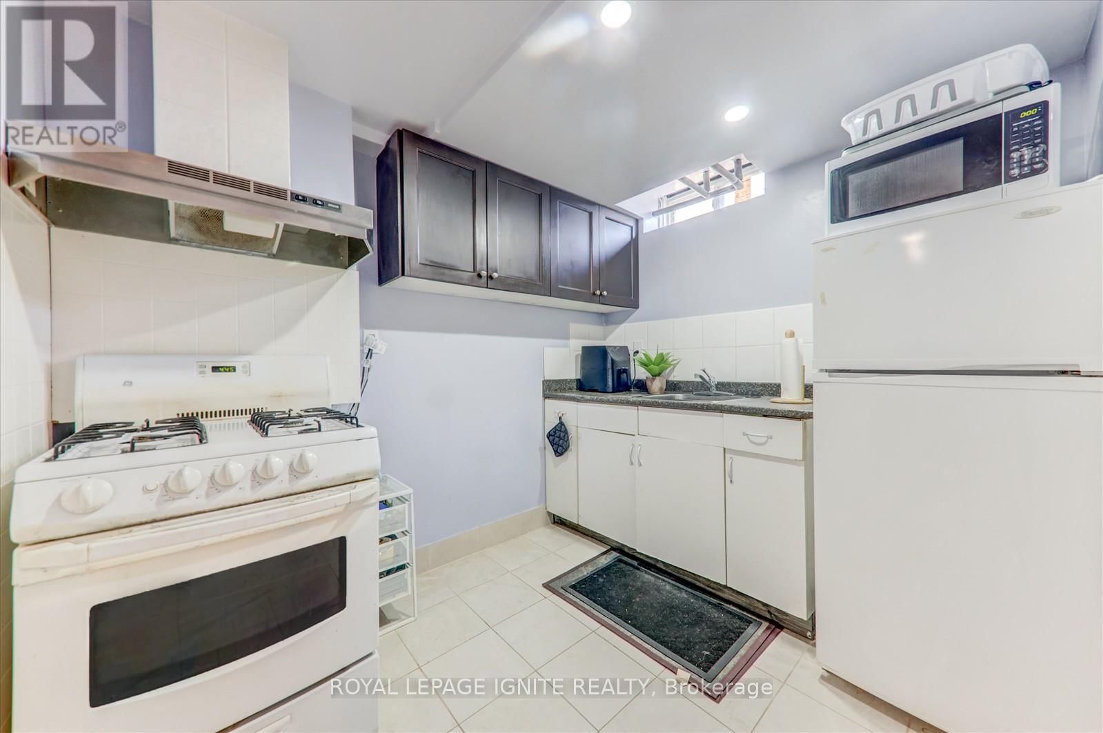49 DOWSWELL DRIVE Image 30