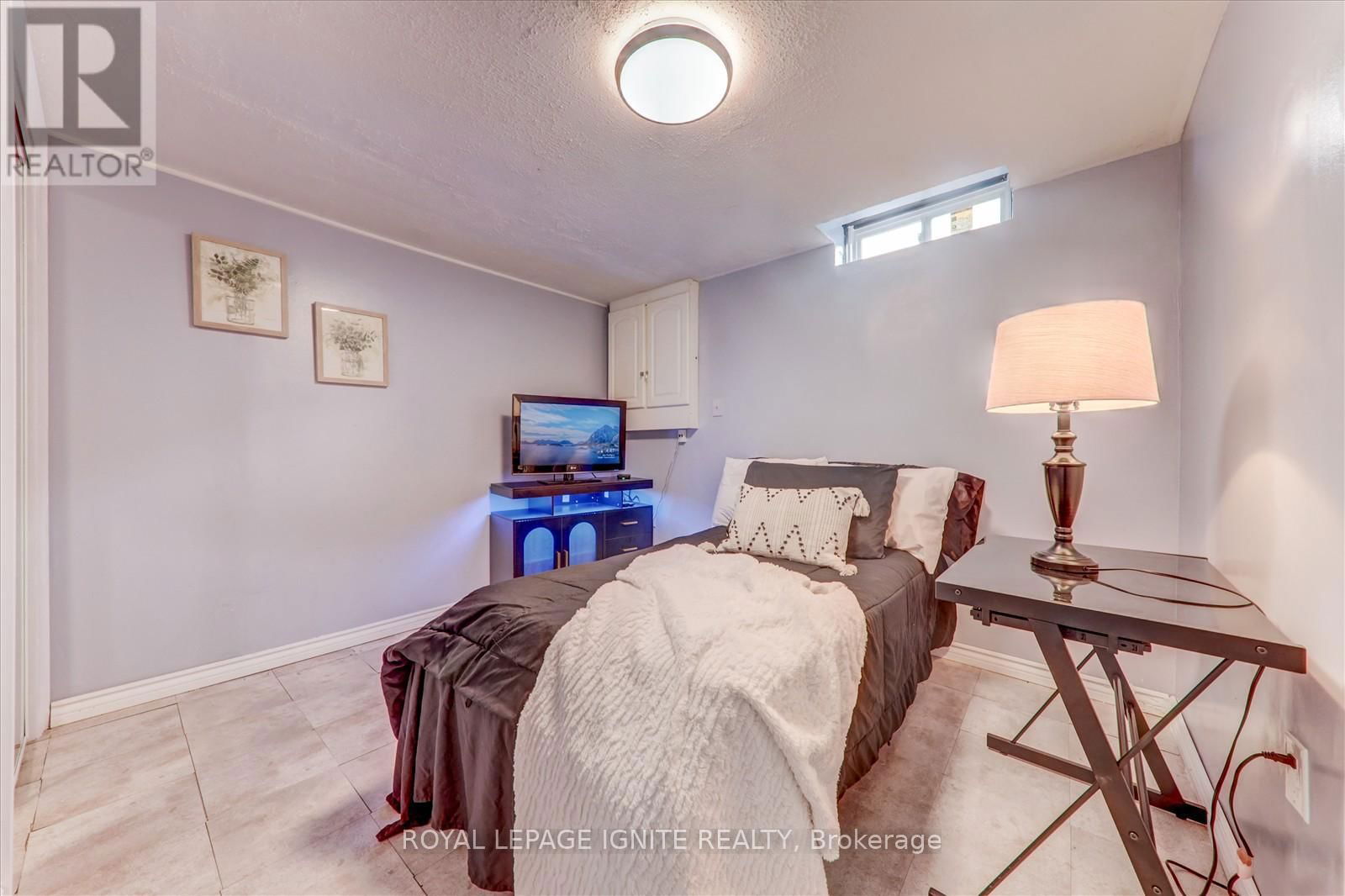 49 DOWSWELL DRIVE Image 33