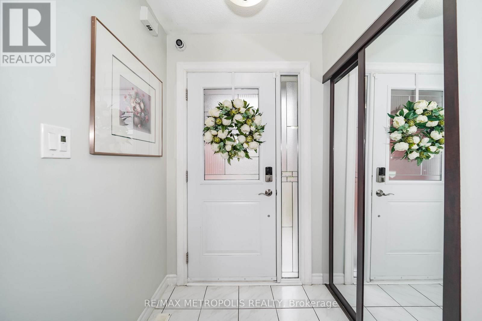 60 IRWIN DRIVE Image 7