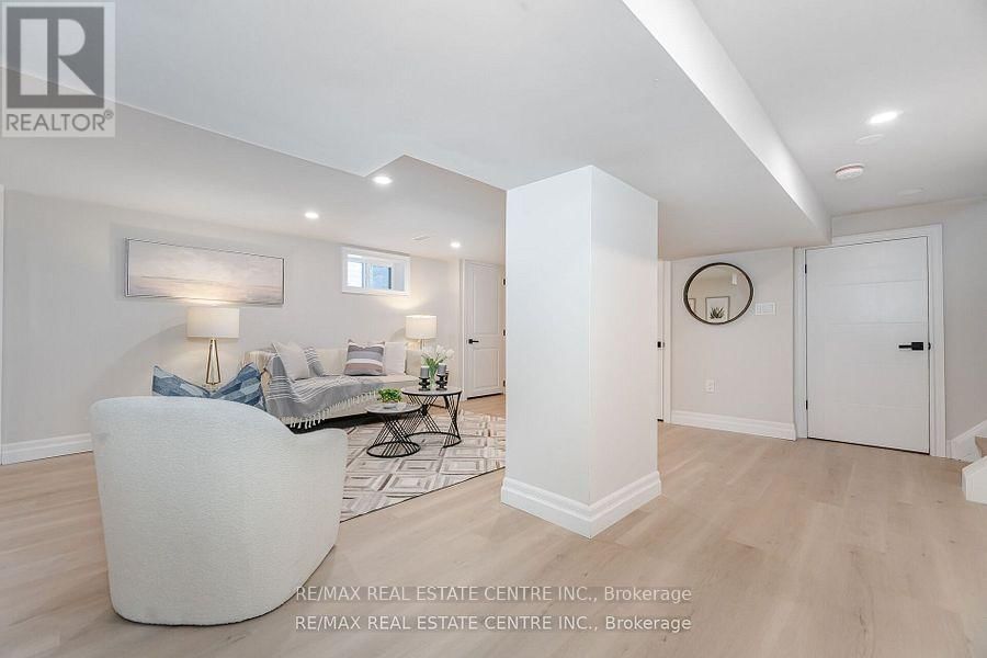 531 KING STREET EAST Image 27