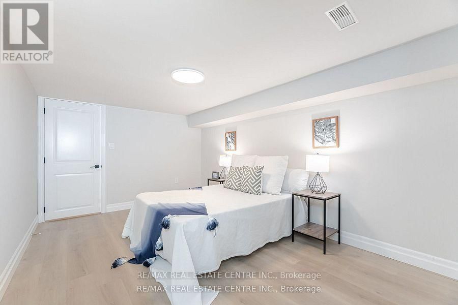 531 KING STREET EAST Image 32