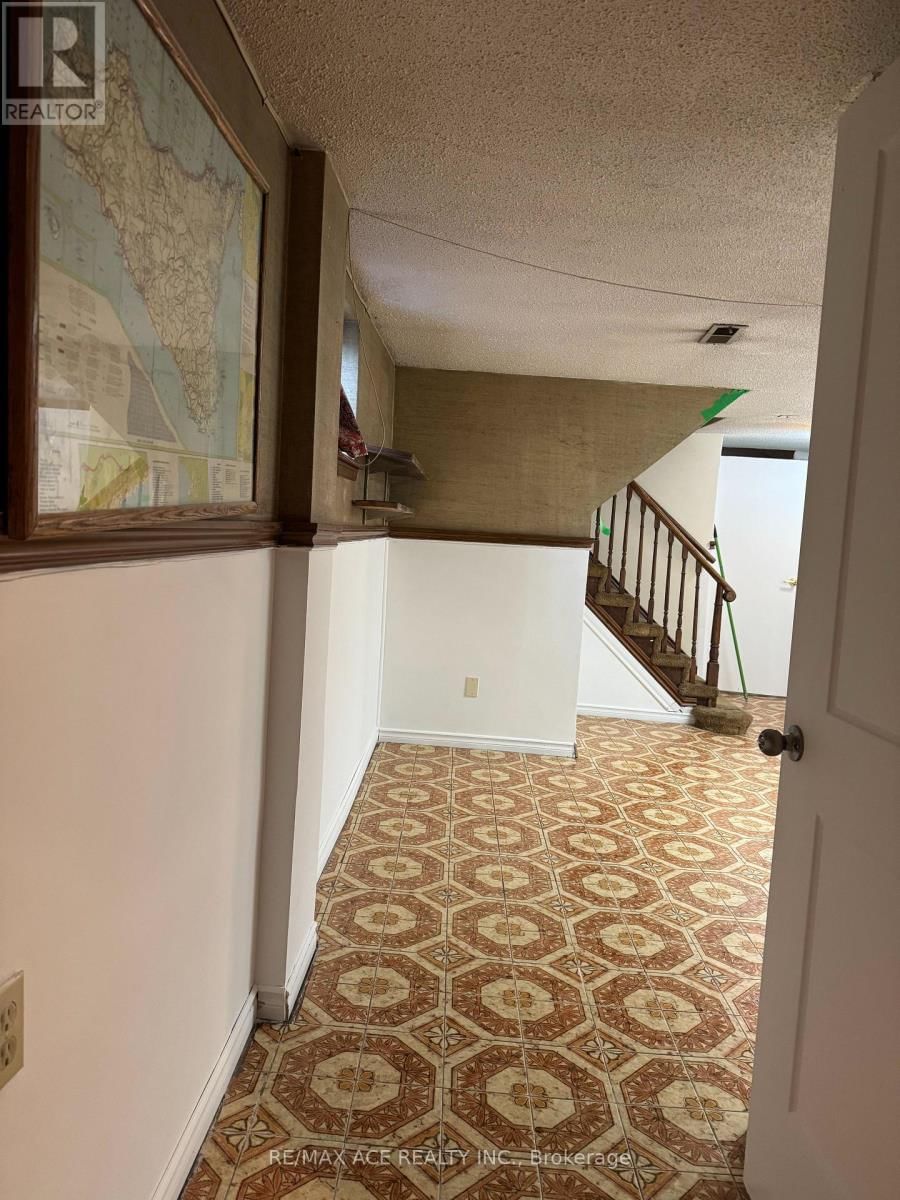 Bsmt - 30 BEACON ROAD Image 4