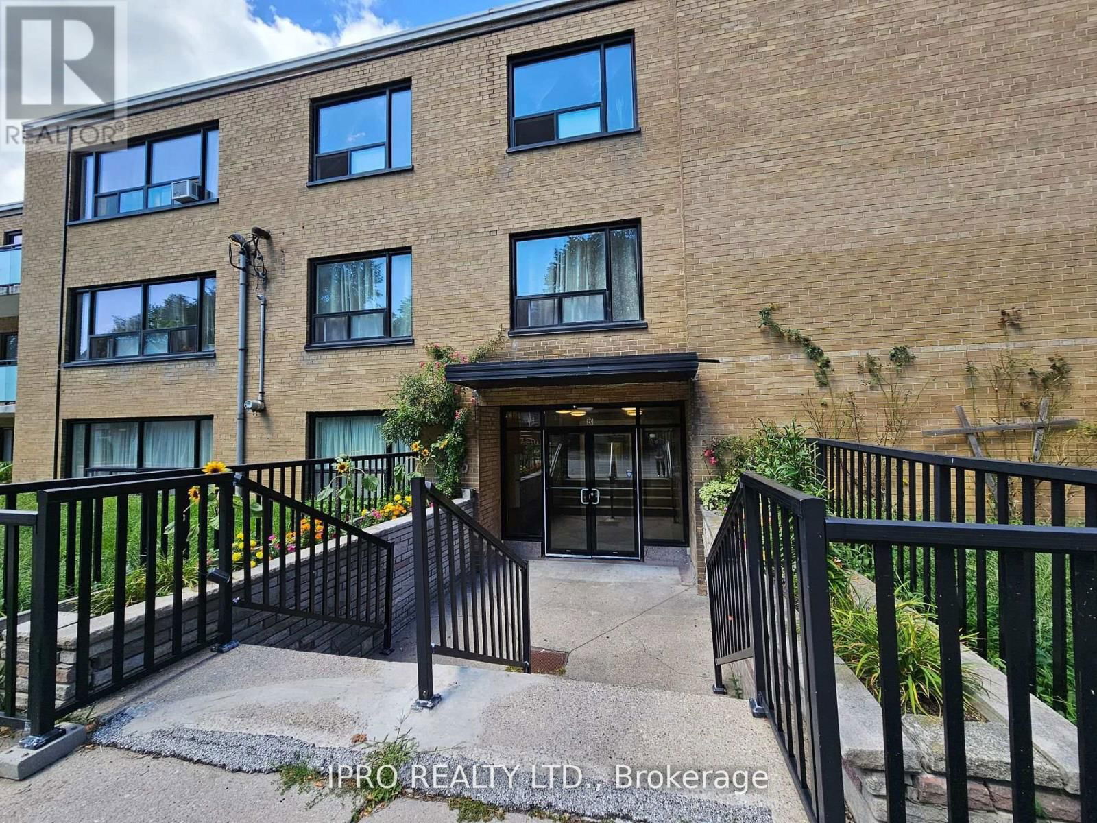 101 - 20 COSBURN AVENUE Image 4