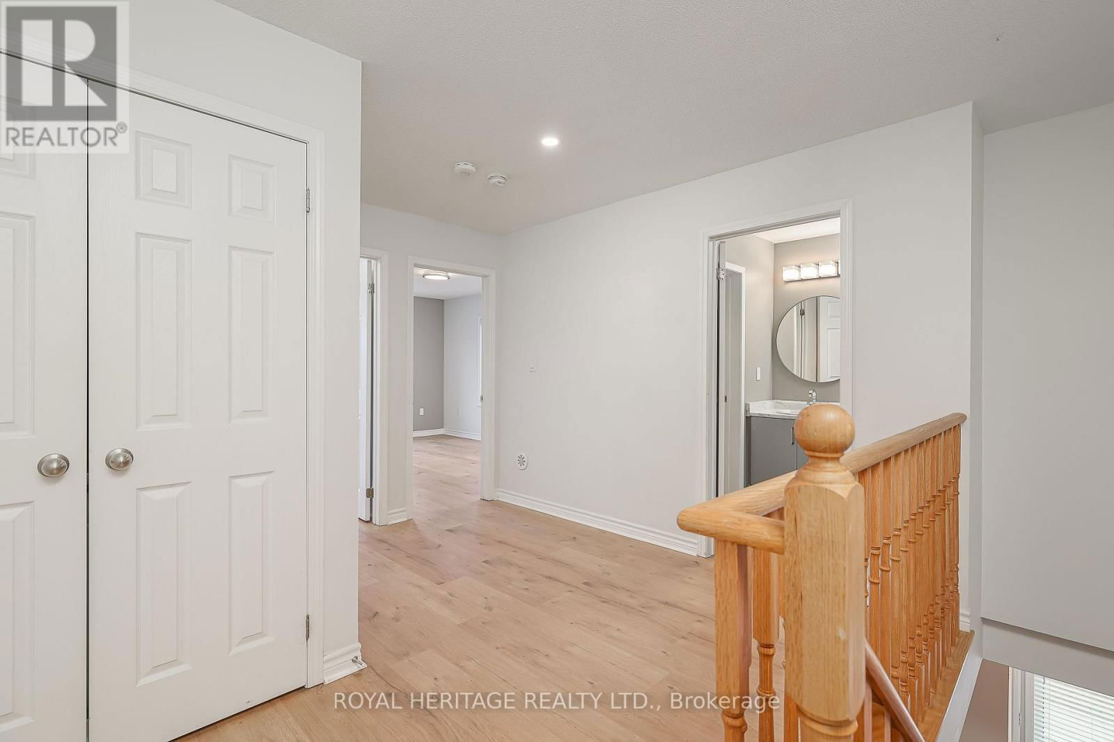 2 DUNSLEY WAY Image 17