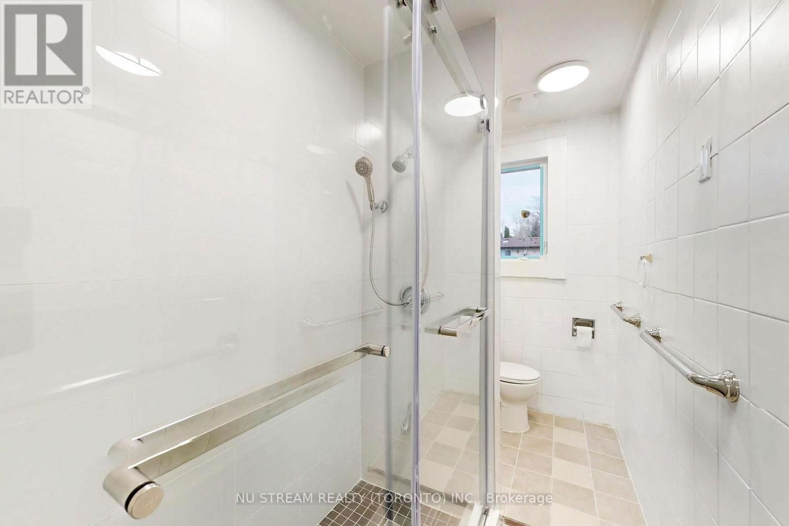 393 JONES AVENUE Image 10
